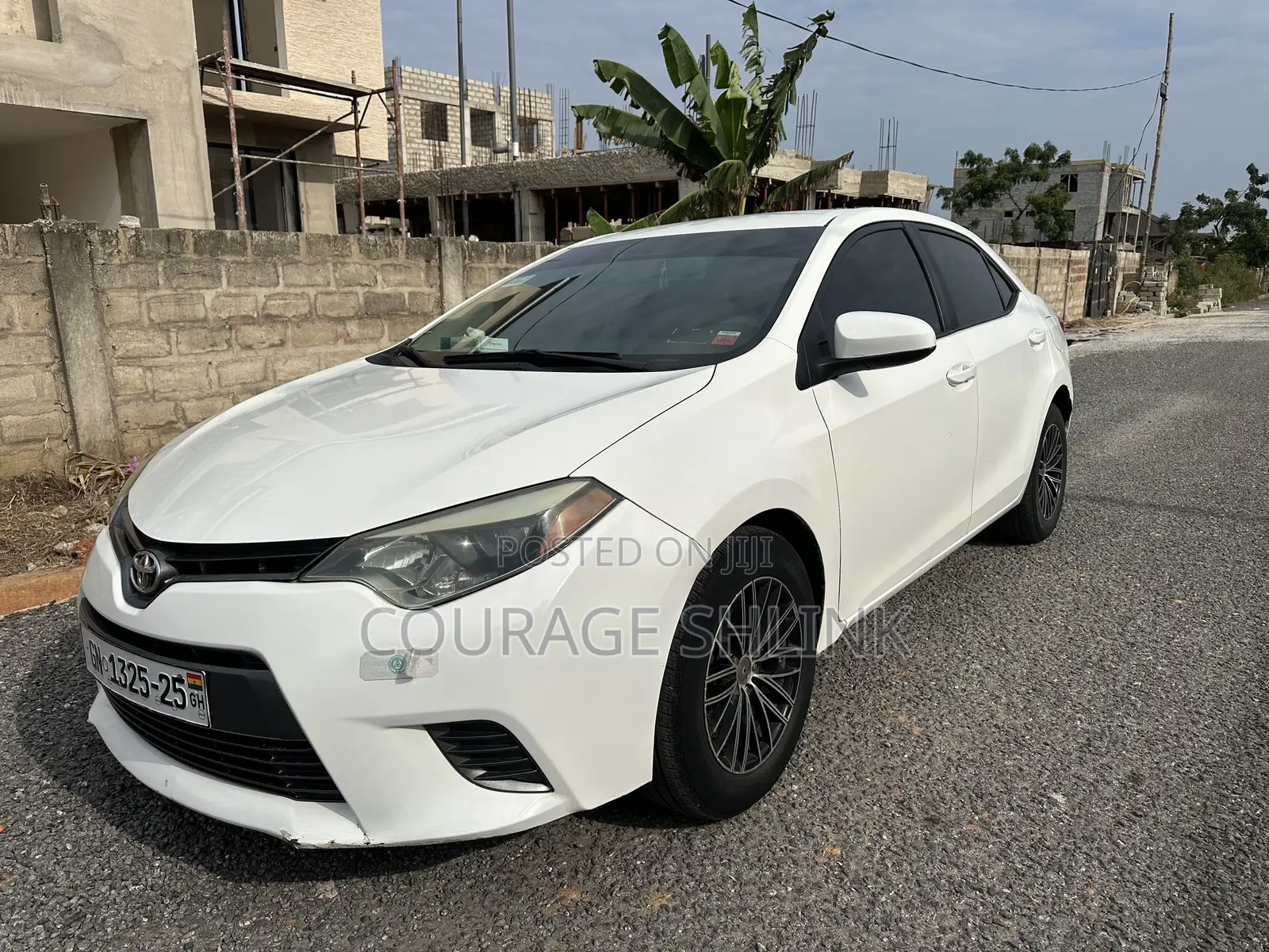Toyota Corolla LE Eco 4dr Sedan (1.8L 4cyl CVT) 2016 White