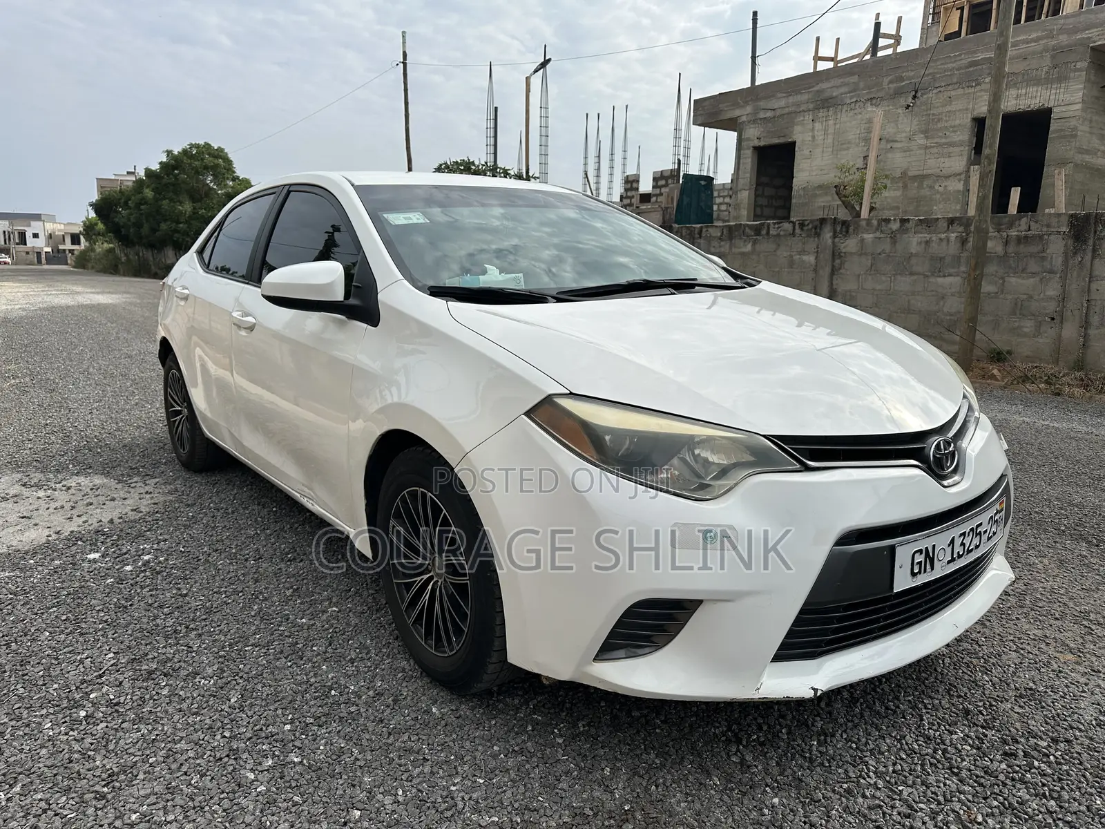 Toyota Corolla LE Eco 4dr Sedan (1.8L 4cyl CVT) 2016 White