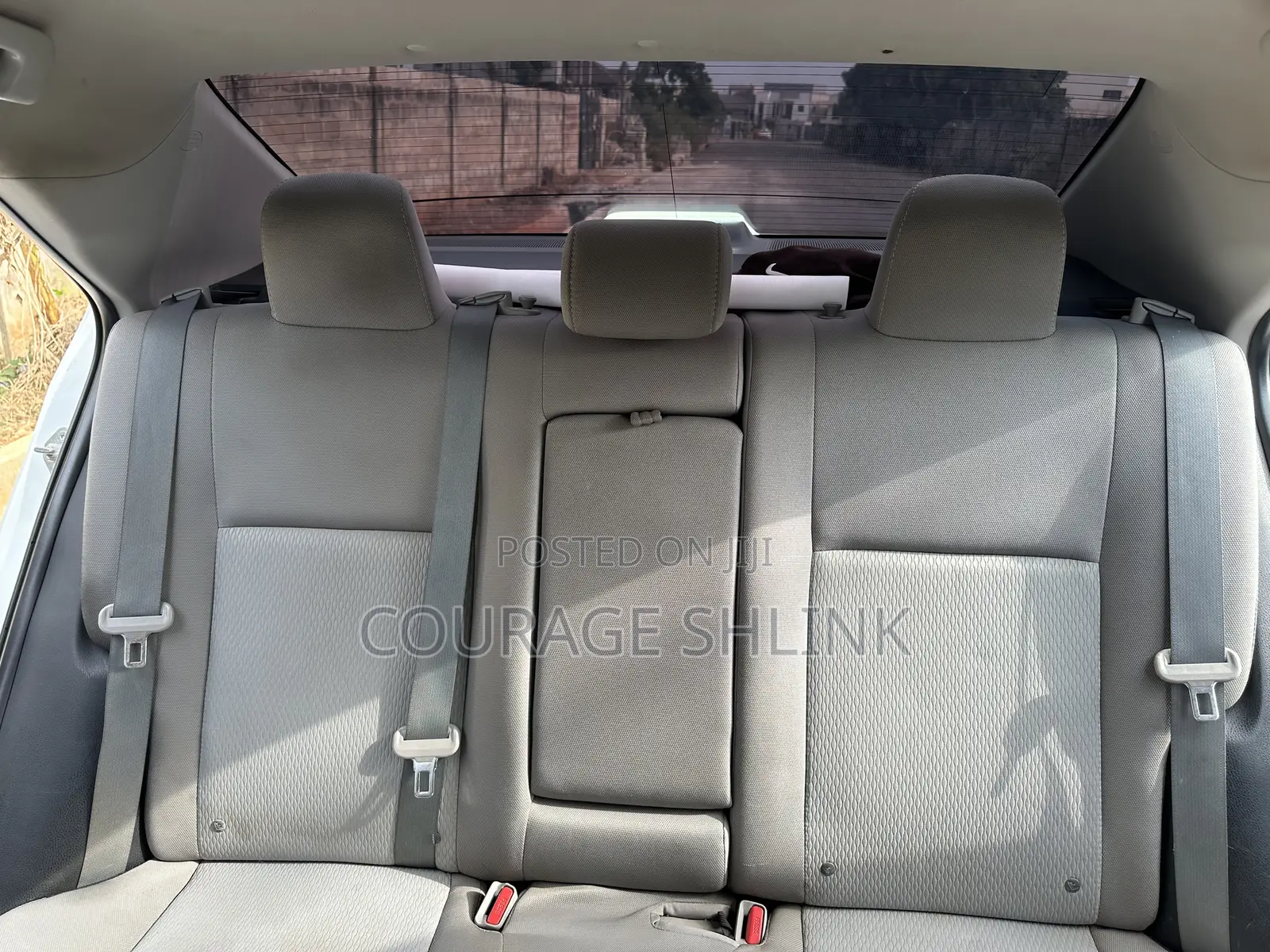 Toyota Corolla LE Eco 4dr Sedan (1.8L 4cyl CVT) 2016 White