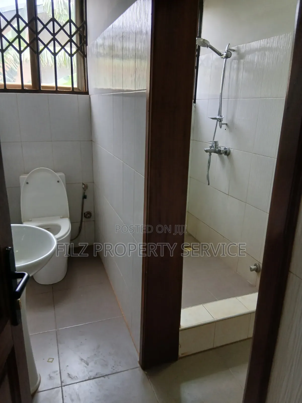 4bdrm House in Comet Police Station, Kwabenya for rent