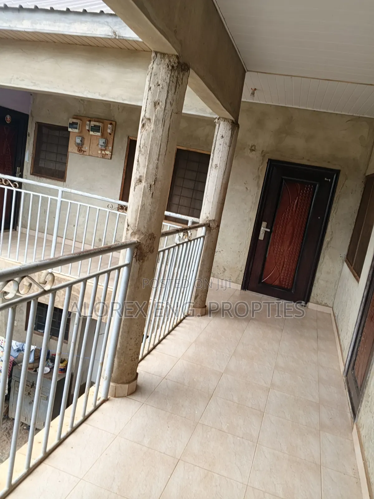 1bdrm Apartment in Oyibi, Valley View Area for rent