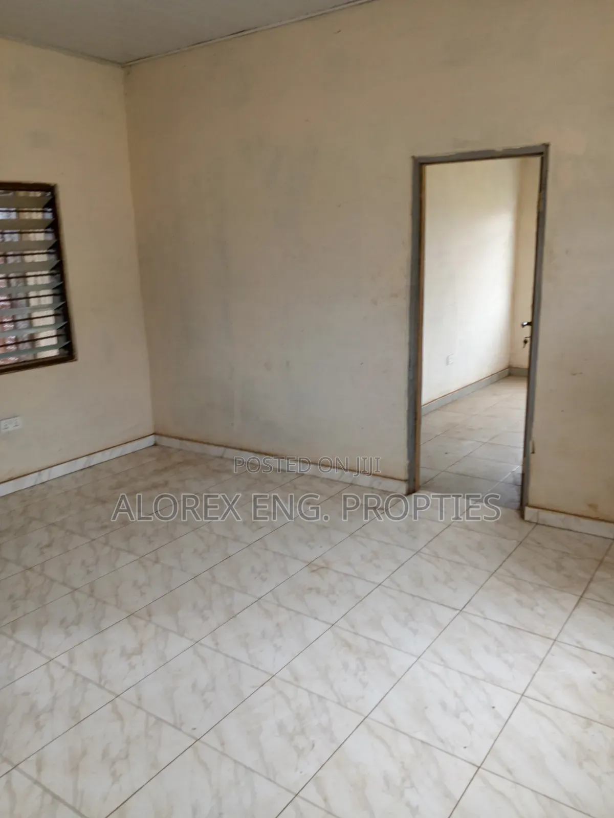 1bdrm Apartment in Oyibi, Valley View Area for rent