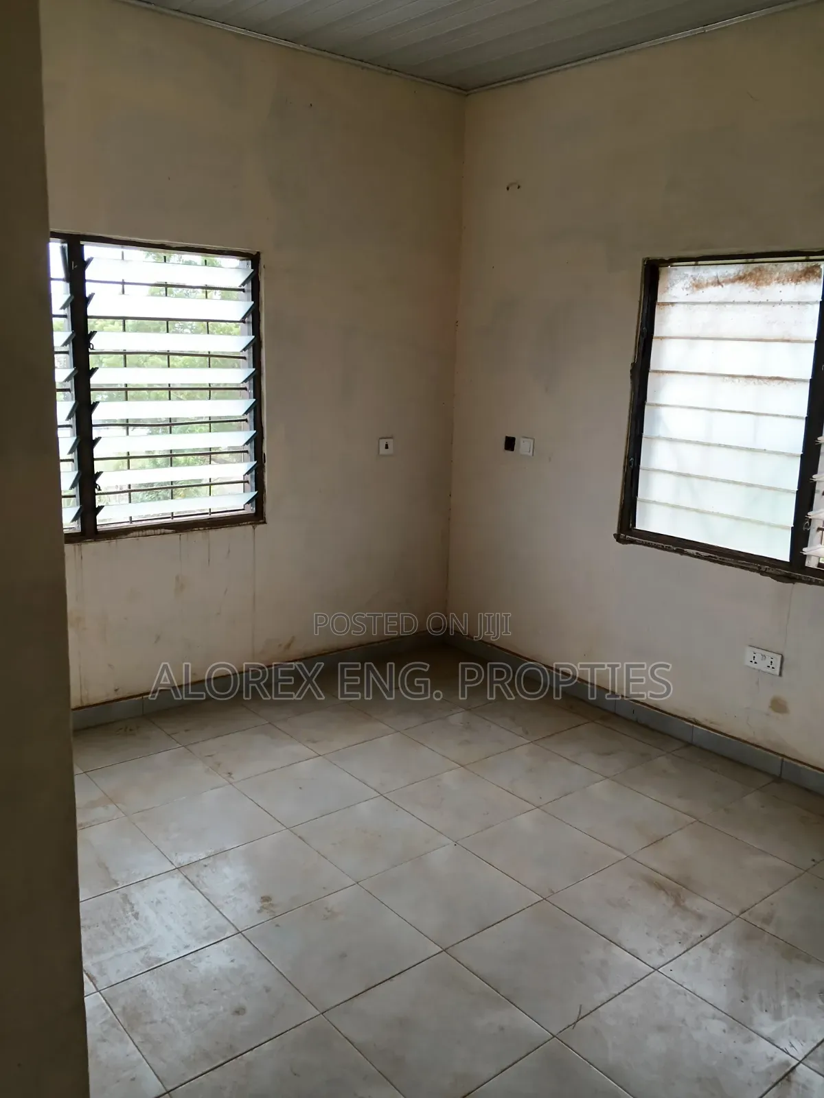 1bdrm Apartment in Oyibi, Valley View Area for rent