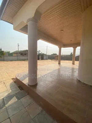 5bdrm Duplex in Adenta, Malejor for rent