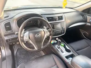 Nissan Altima 2.5 SR 2017 Black