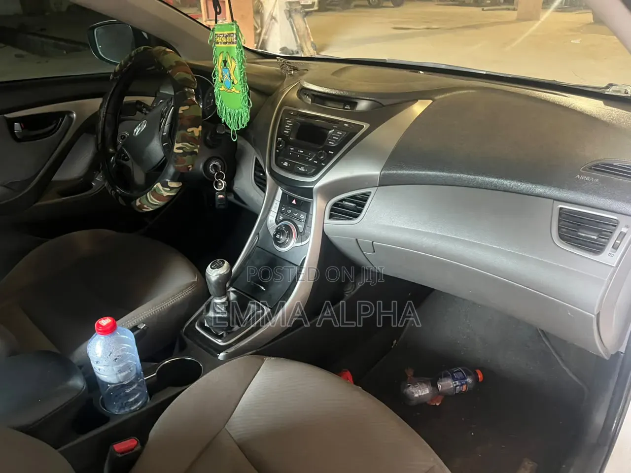 Hyundai Elantra 2013 White