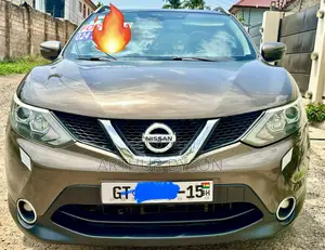 Nissan Qashqai 2015 Brown
