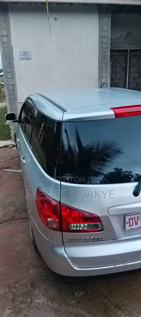 Nissan Wingroad 2015 Silver