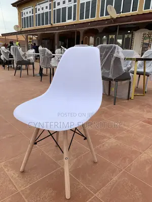 Modern Eames-Style Dining Chair