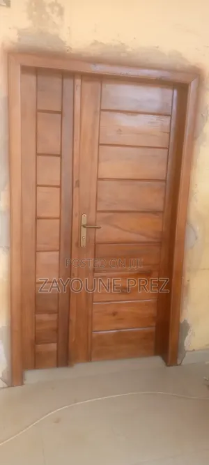 SPRAYER (Furniture)