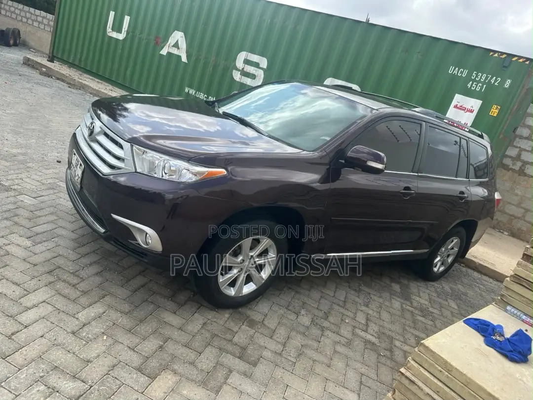 Toyota Highlander 2012 Brown