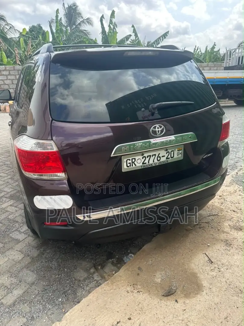 Toyota Highlander 2012 Brown