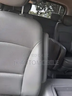 Hyundai Starex 2016 Silver