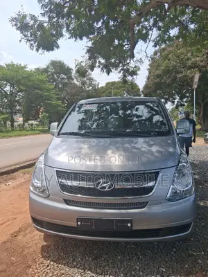 Hyundai Starex 2016 Silver