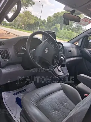Hyundai Starex 2016 Silver
