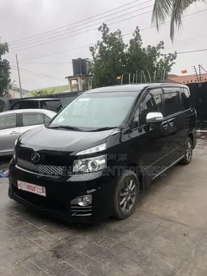 Toyota Voxy 2012 Matt Black