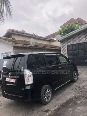 Toyota Voxy 2012 Matt Black