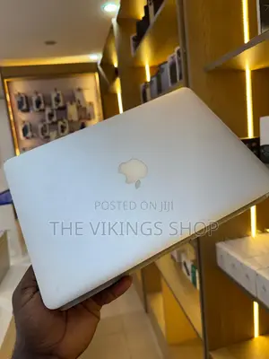 Laptop Apple MacBook 2013 8GB Intel Core i5 SSD 256GB