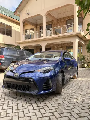 Toyota Corolla XSE (1.8L 4cyl 2A) 2018 Blue
