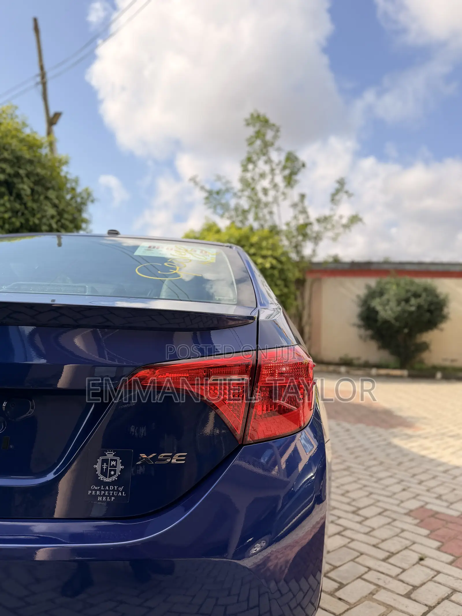 Toyota Corolla XSE (1.8L 4cyl 2A) 2018 Blue