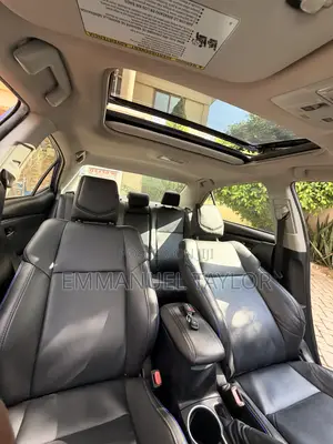 Toyota Corolla XSE (1.8L 4cyl 2A) 2018 Blue