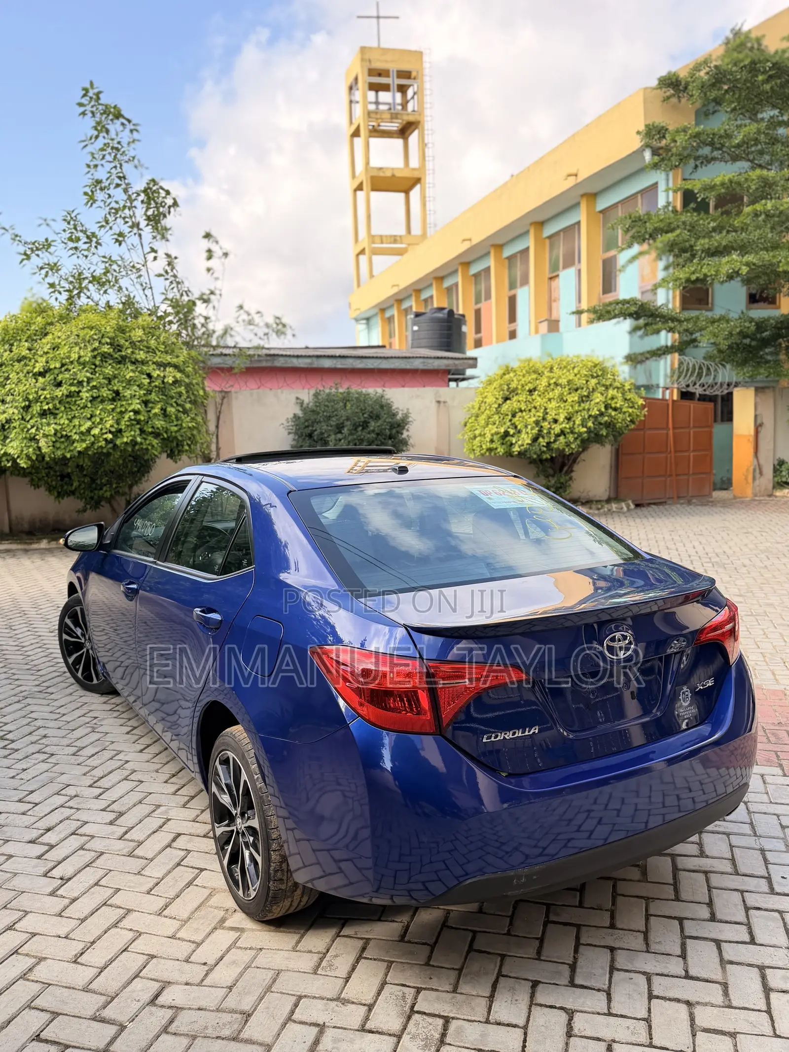 Toyota Corolla XSE (1.8L 4cyl 2A) 2018 Blue