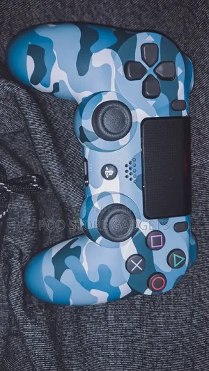 PS4 Controller