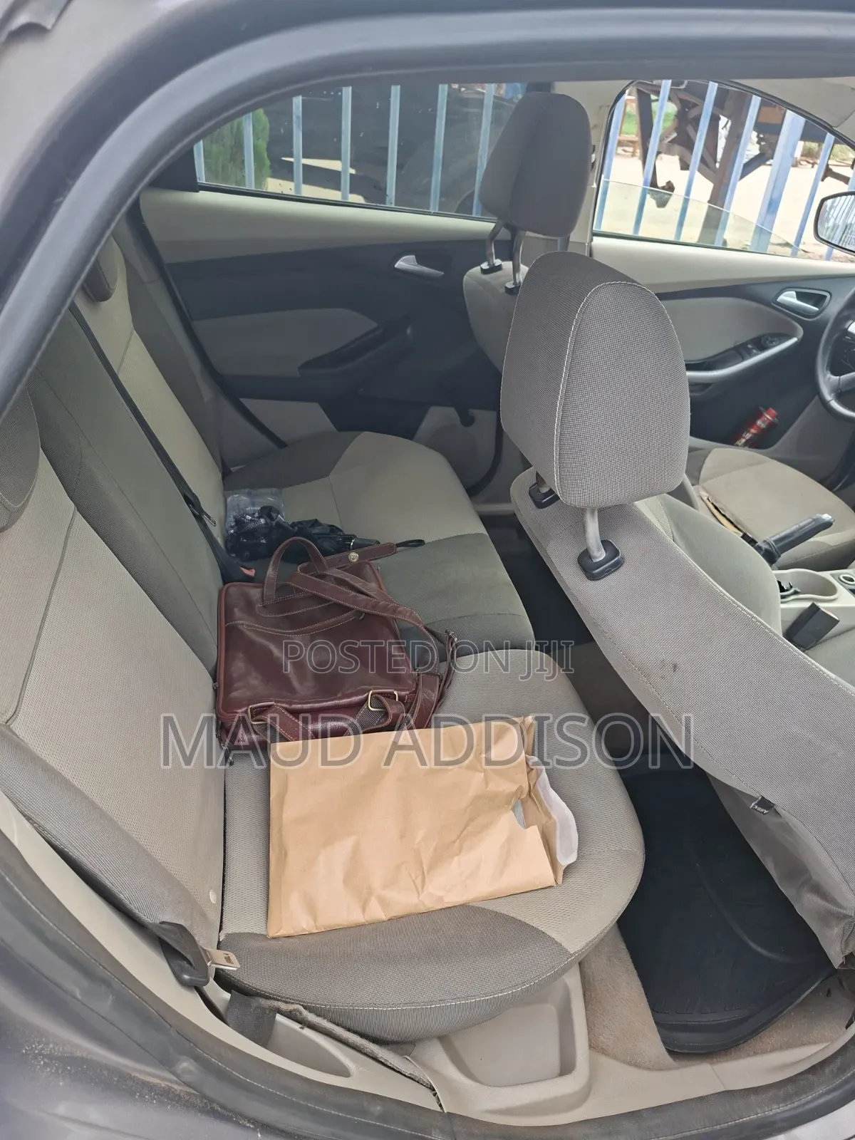Ford Focus 2010 Gray