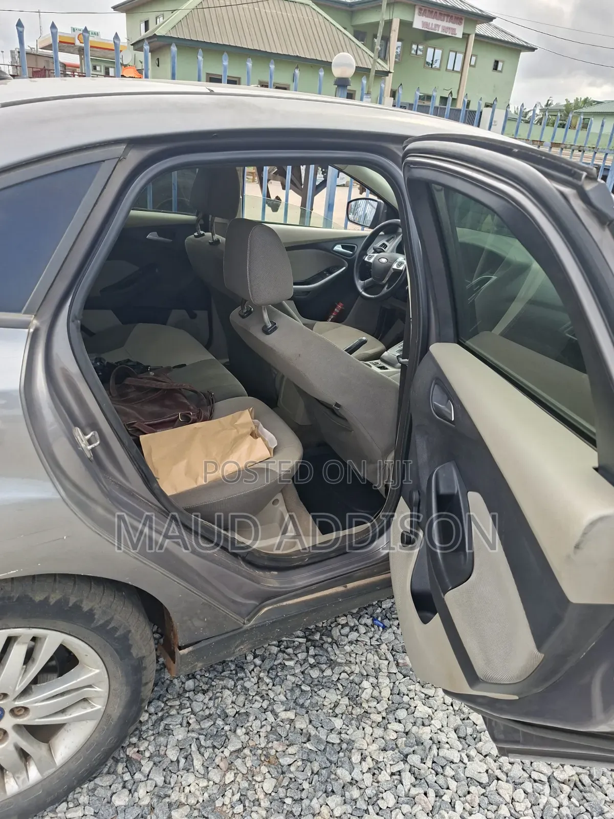 Ford Focus 2010 Gray