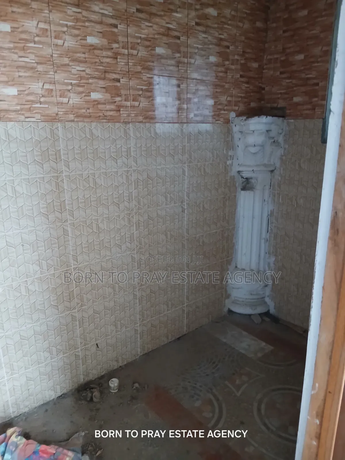 2bdrm Apartment in Born To Pray Estate, Ejisu-Juaben Municipal for rent
