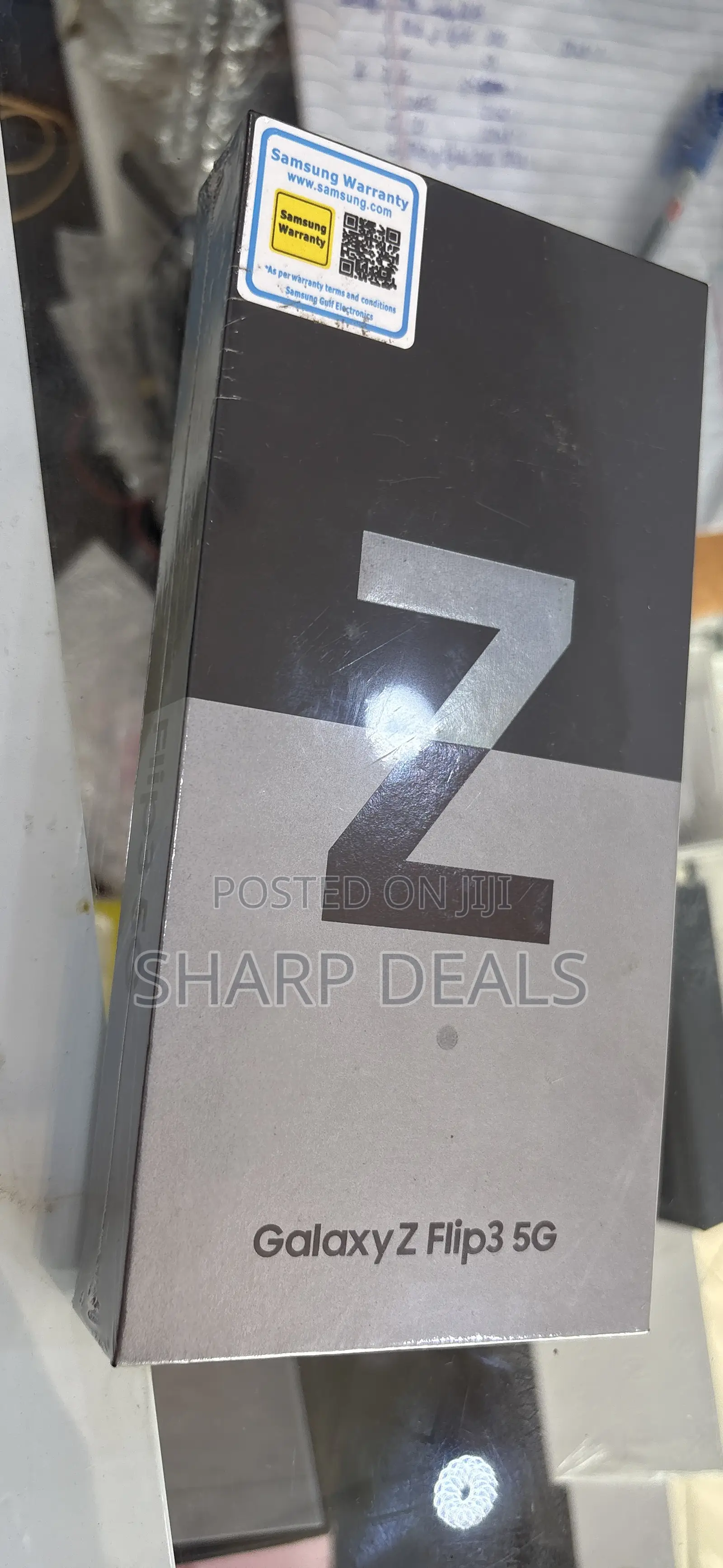 New Samsung Galaxy Z Flip3 5G 256 GB Black