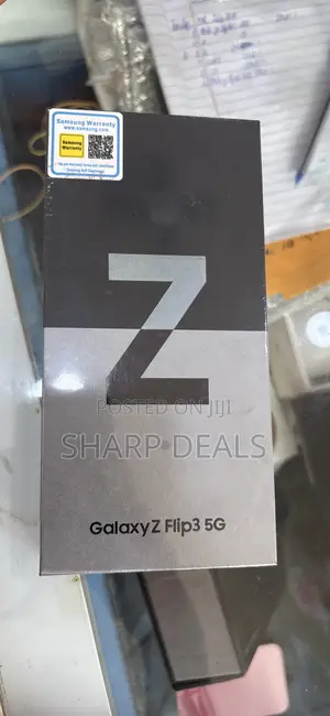 New Samsung Galaxy Z Flip3 5G 256 GB Black