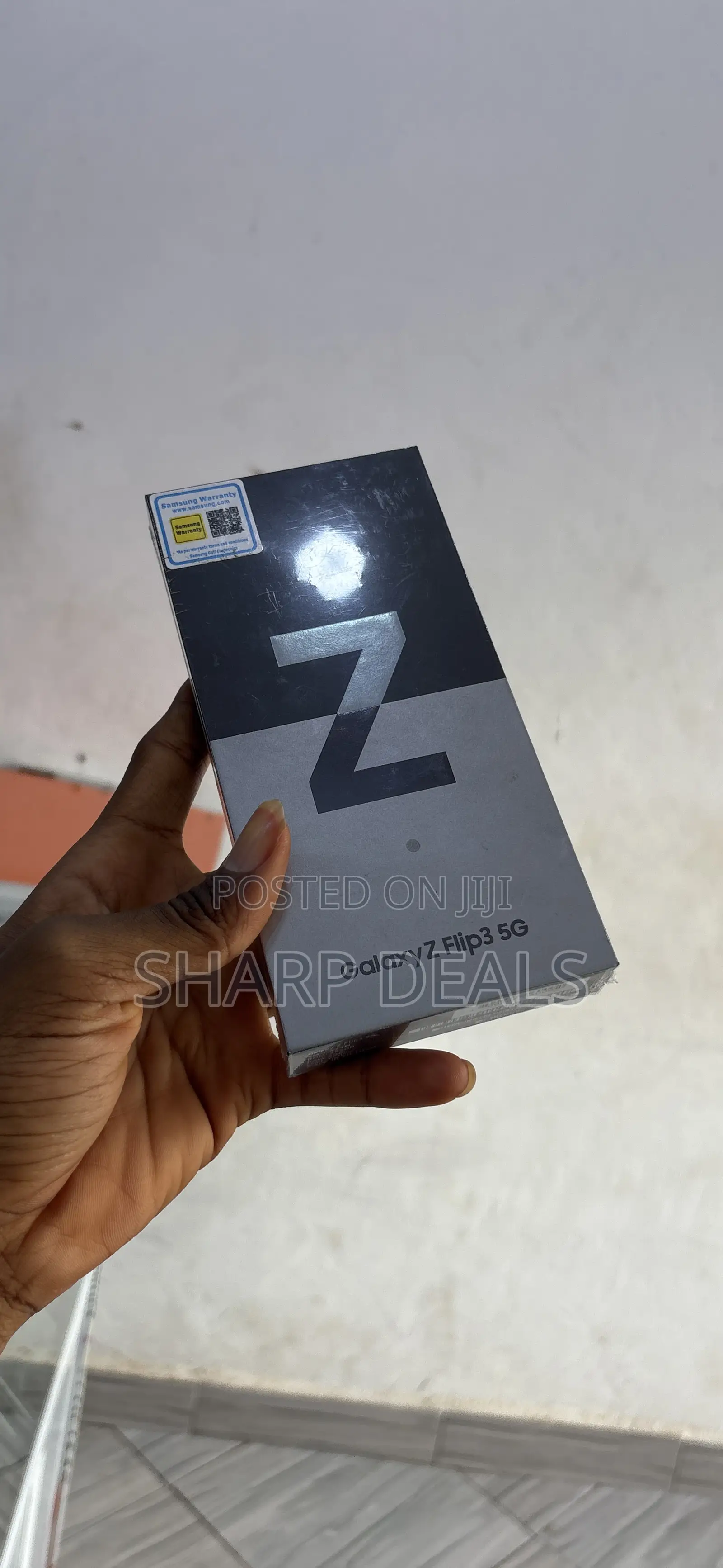 New Samsung Galaxy Z Flip3 5G 256 GB Black