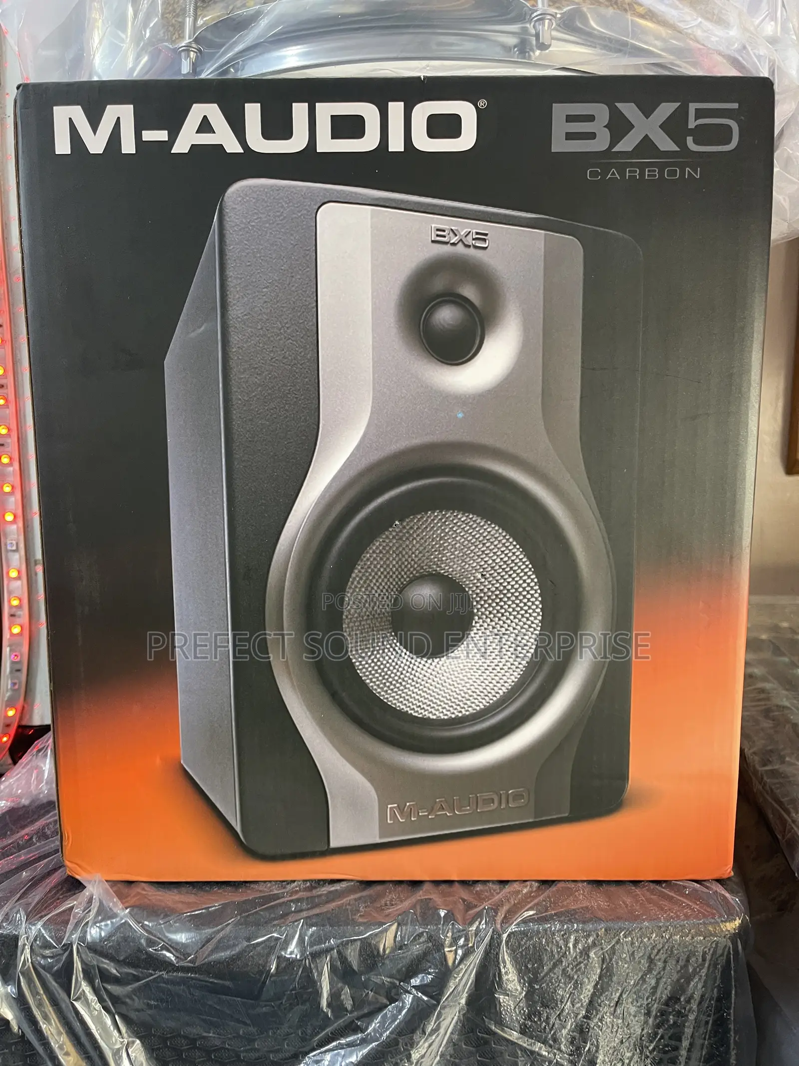 M-Audio BX5 Carbon 5-Inch Active Studio Monitor Speaker