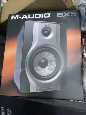 M-Audio BX5 Carbon 5-Inch Active Studio Monitor Speaker