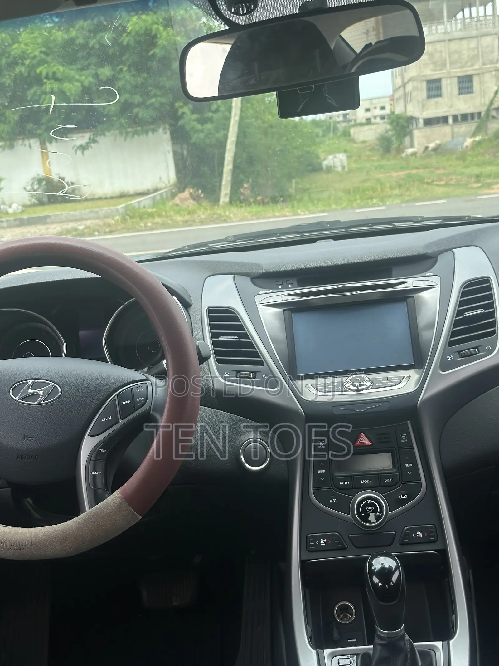 Hyundai Avante 2014 White