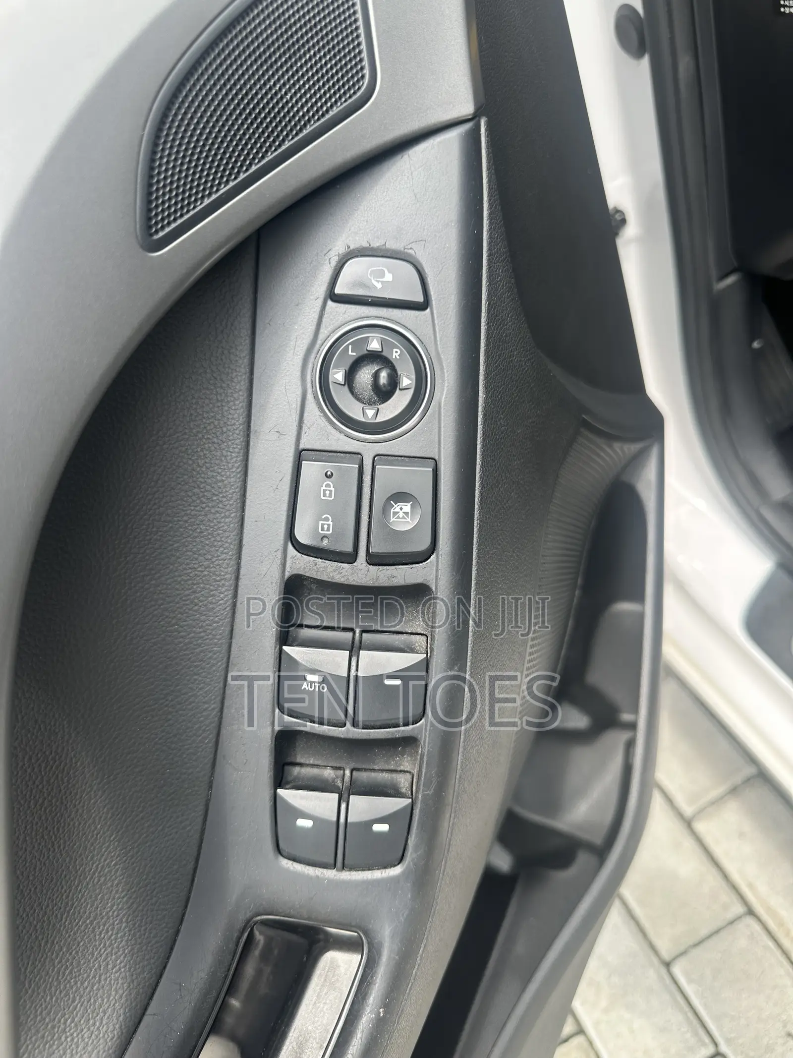 Hyundai Avante 2014 White