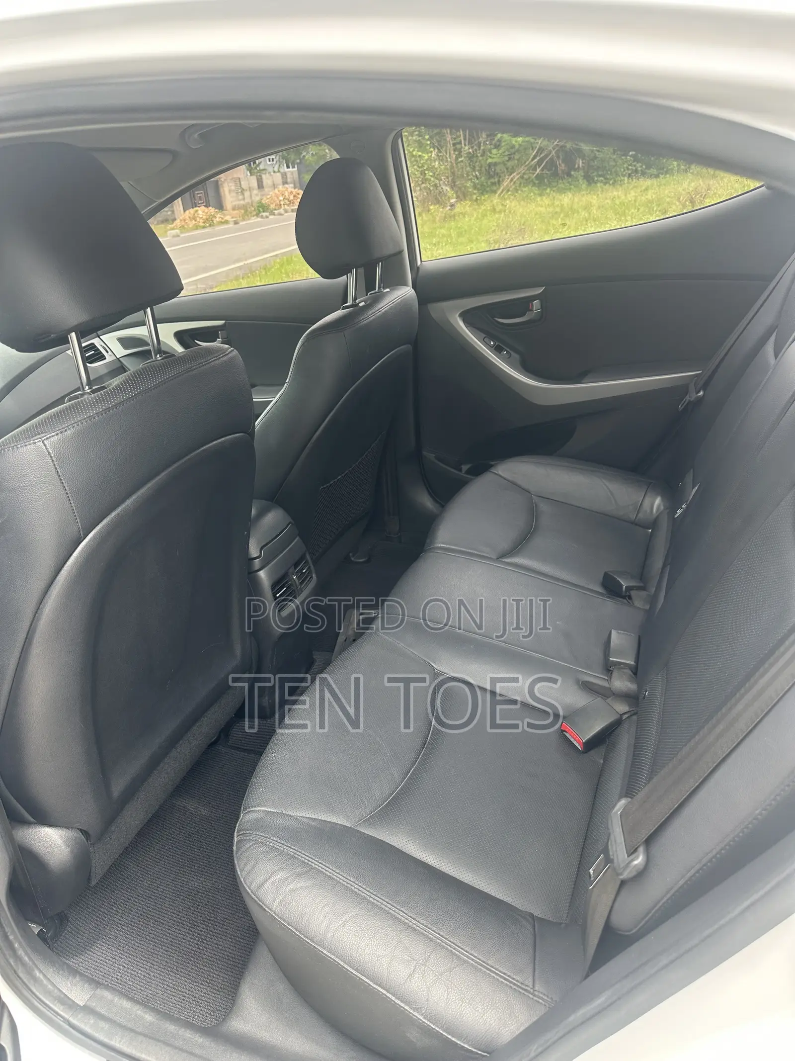 Hyundai Avante 2014 White