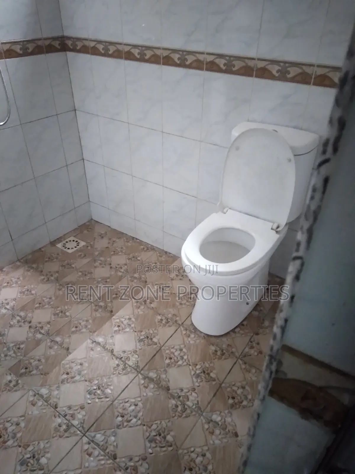 3bdrm Apartment in Ofankor for rent