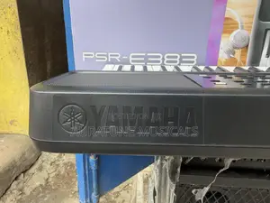 Yamaha PSR-E383 61-Key Portable Keyboard