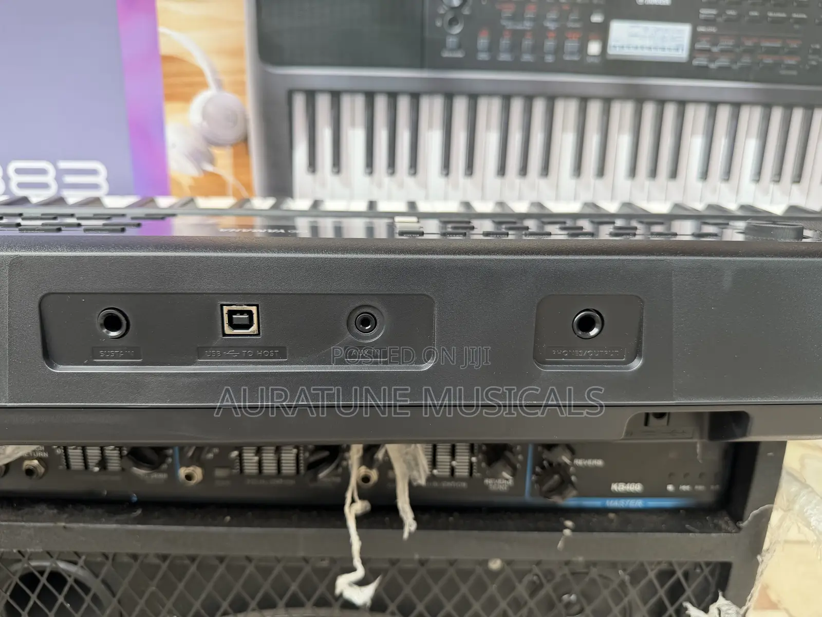 Yamaha PSR-E383 61-Key Portable Keyboard