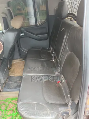 Nissan Navara 2.5 dCi Automatic 2009 Beige