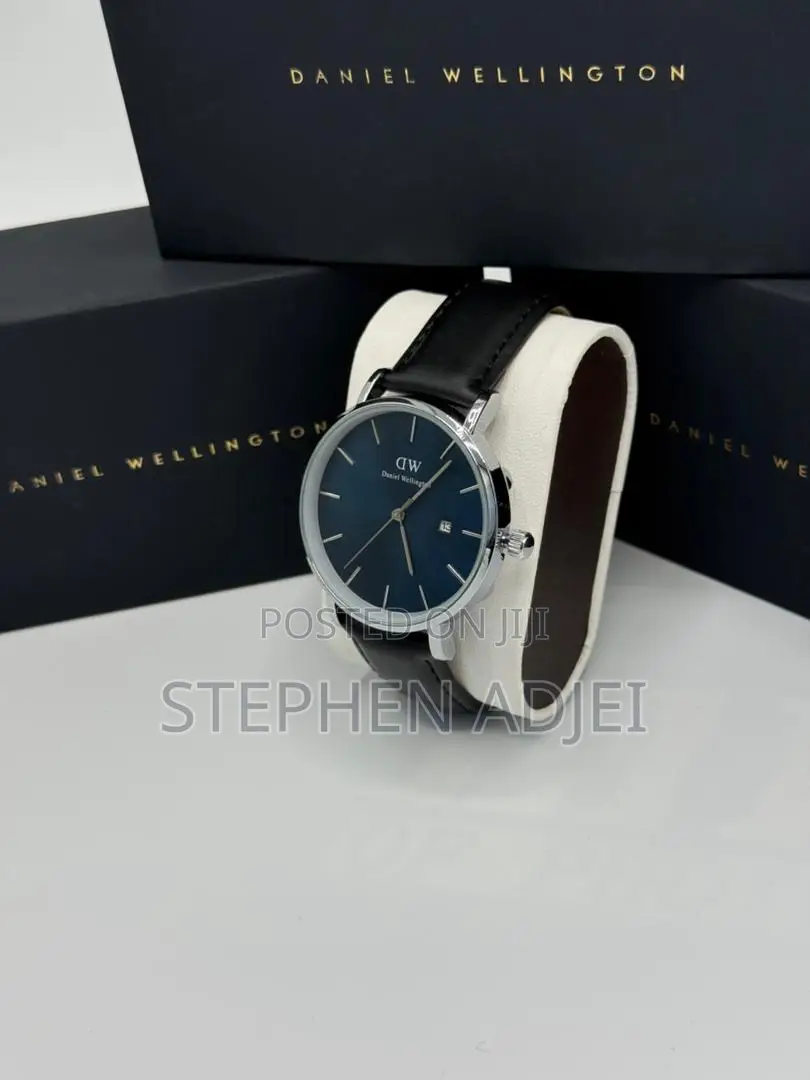Daniel Wellington Leather Strap Watch