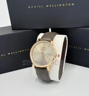 Daniel Wellington Leather Strap Watch