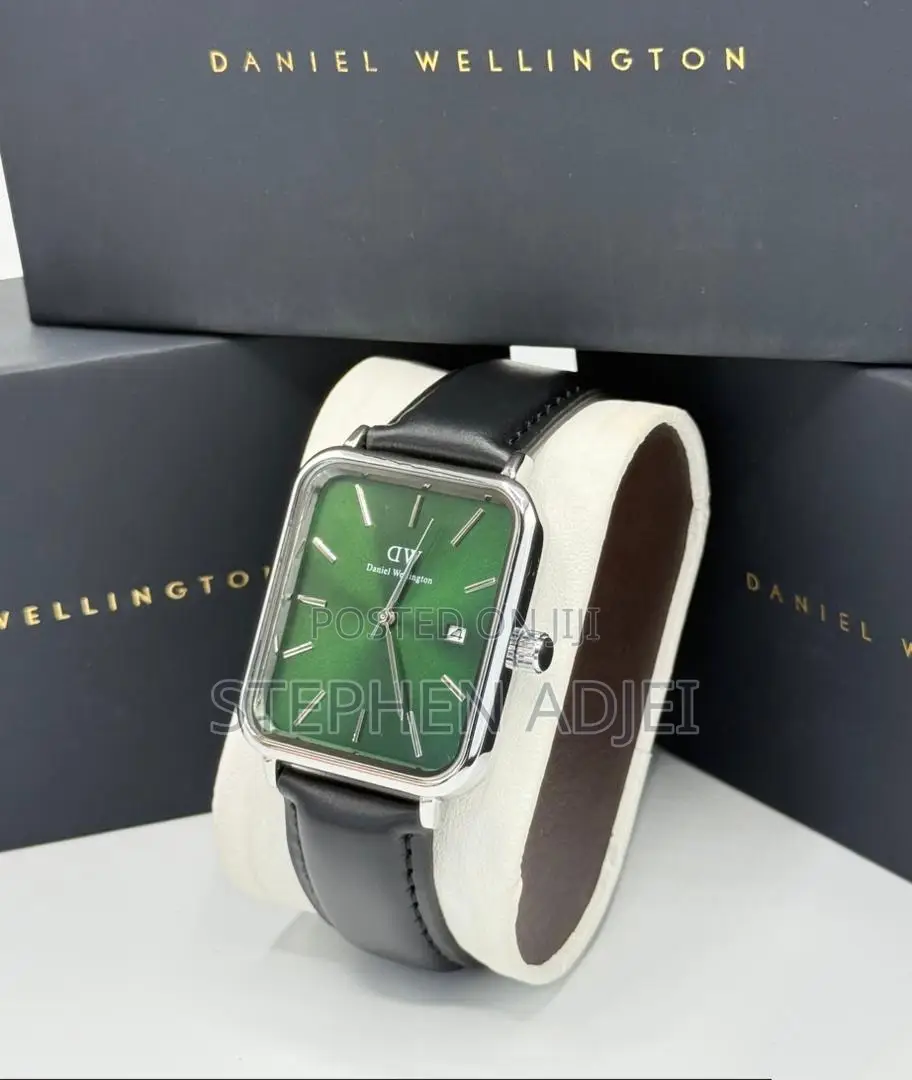 Daniel Wellington Leather Strap Watch