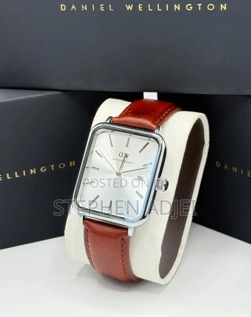 Daniel Wellington Leather Strap Watch