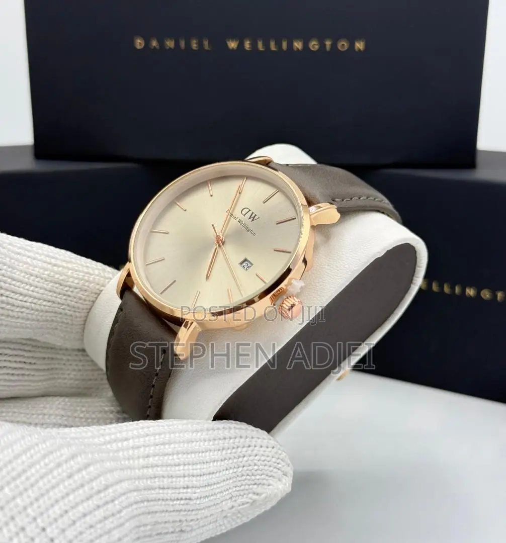 Daniel Wellington Leather Strap Watch
