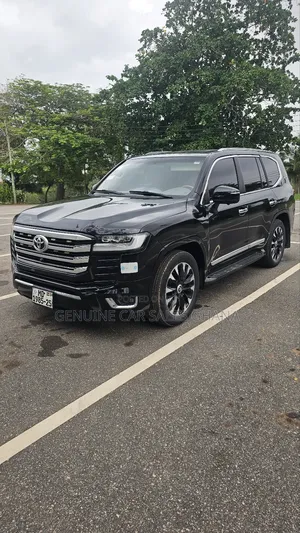 Toyota Land Cruiser 2023 Black