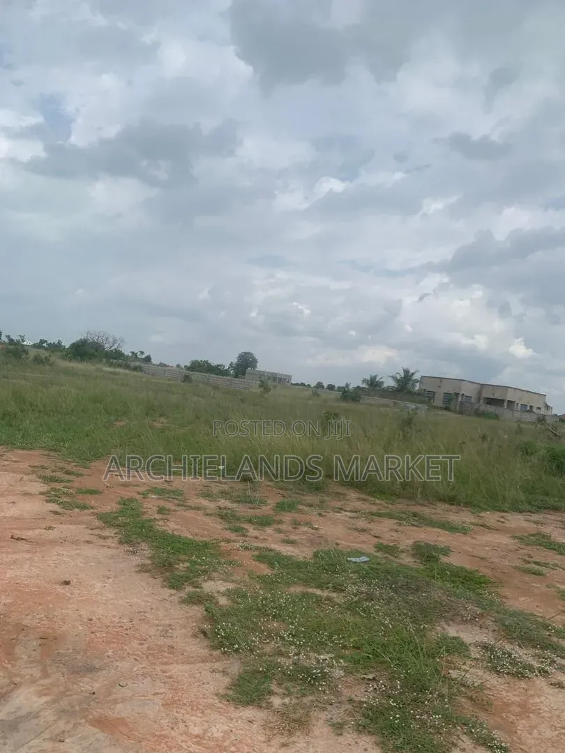Land for Sale at Ayikuma