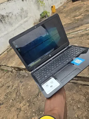 Laptop HP Pavilion 15 4GB AMD A6 HDD 1T